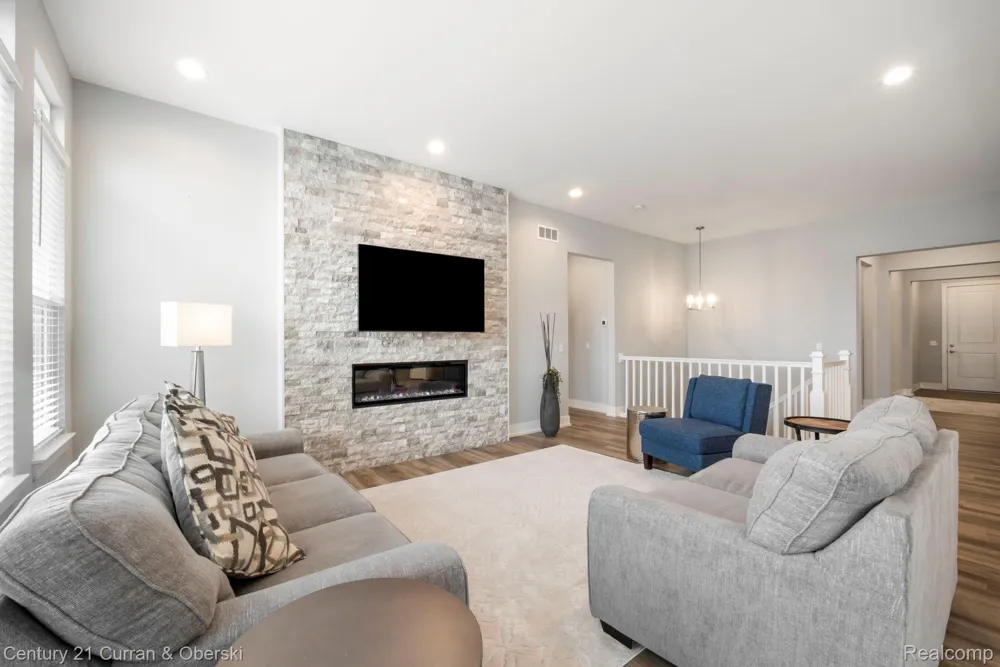 17291 Garden Ridge Lane Northville Township, MI 48168