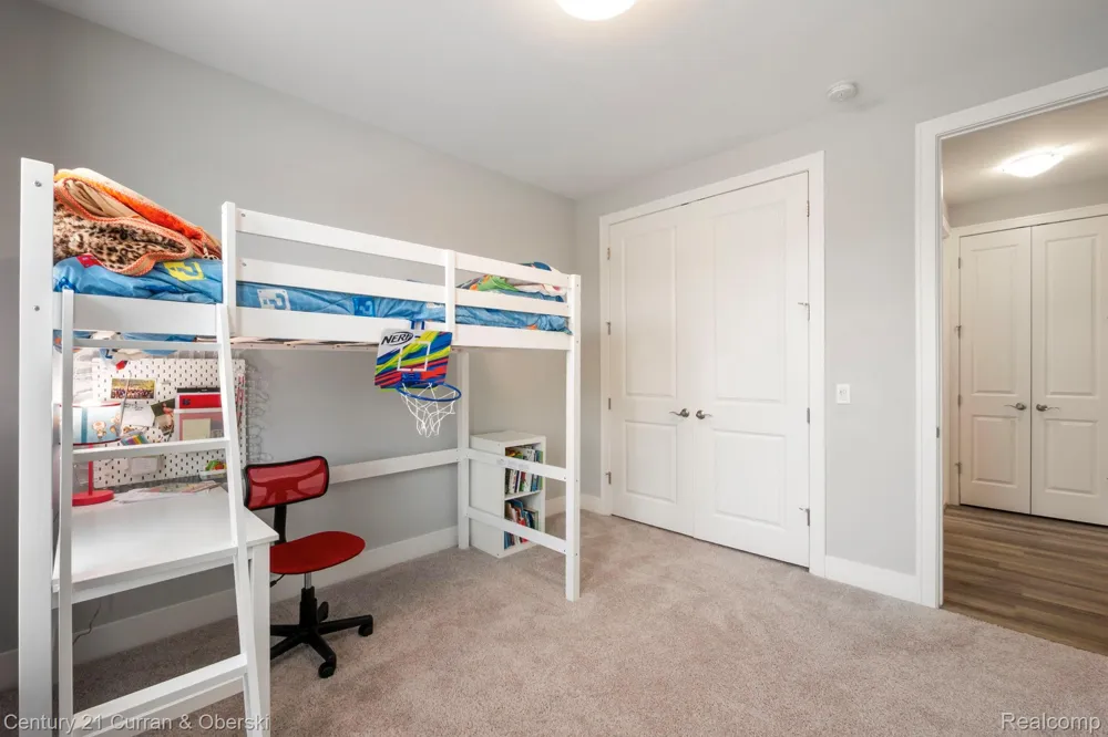17291 Garden Ridge Lane Northville Township, MI 48168