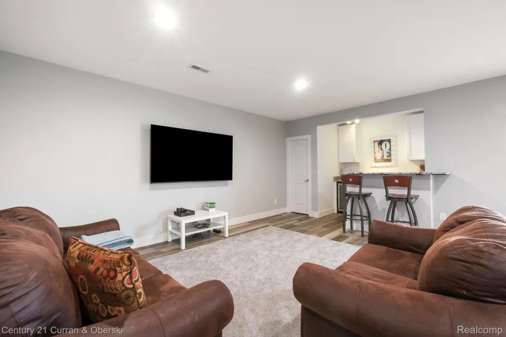 17291 Garden Ridge Lane Northville Township, MI 48168