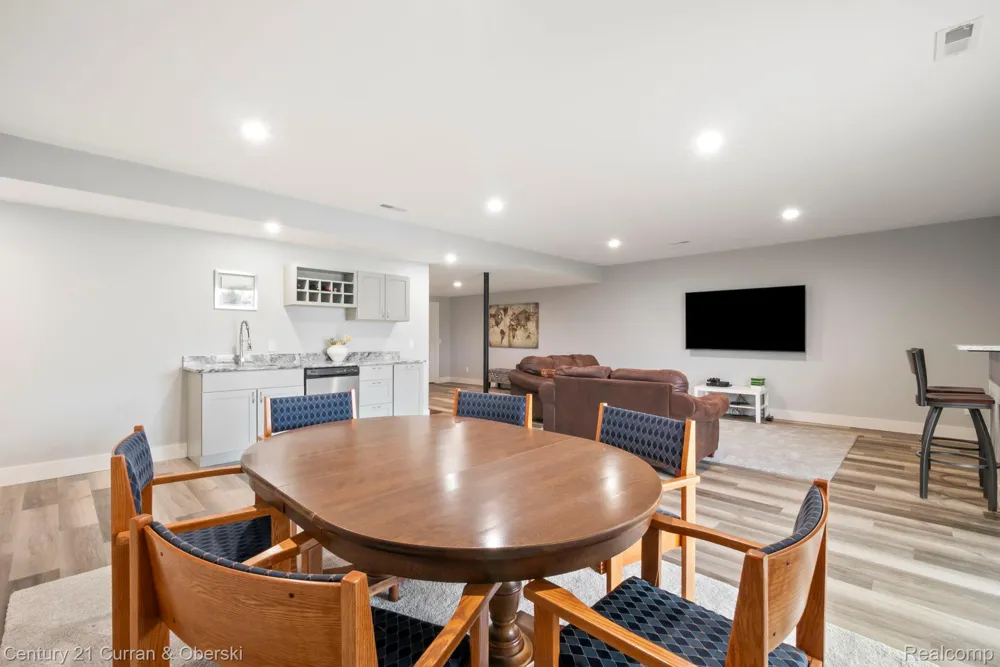 17291 Garden Ridge Lane Northville Township, MI 48168
