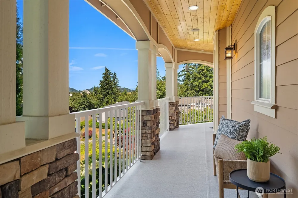 8321 144th Avenue SE Newcastle, WA 98059
