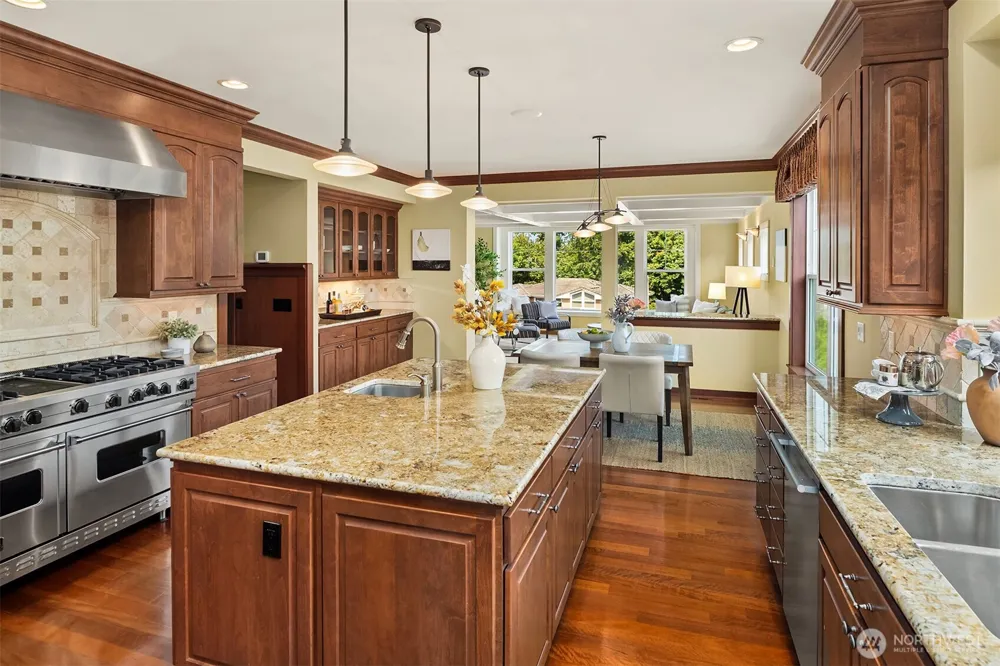 8321 144th Avenue SE Newcastle, WA 98059