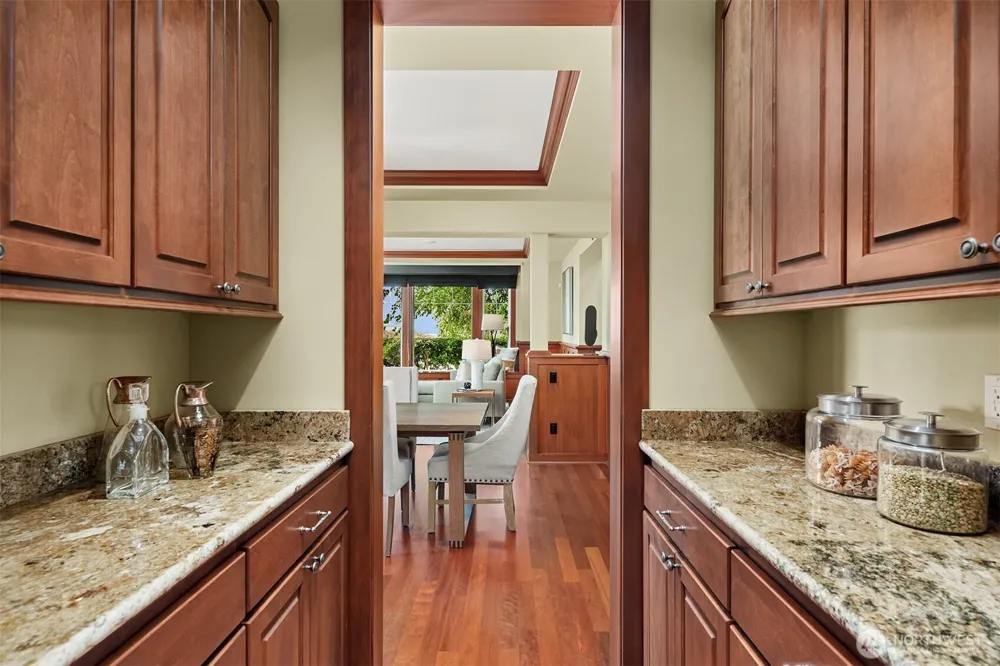 8321 144th Avenue SE Newcastle, WA 98059