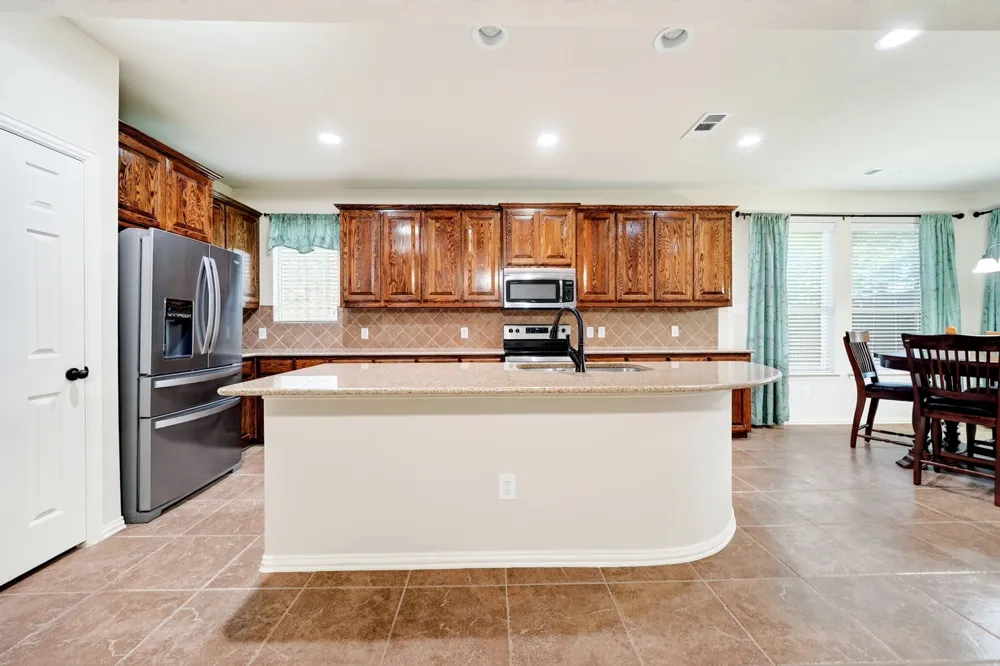 317 Deaton Drive Fate, TX 75087