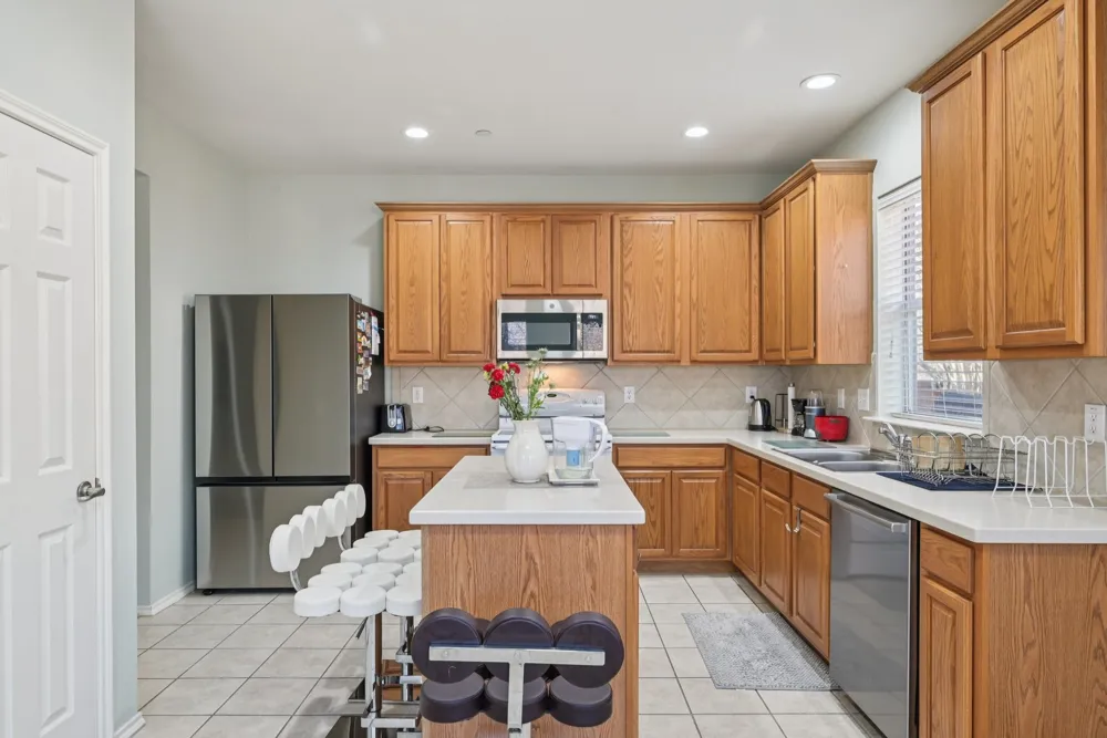 3225 Judge Holland Lane Plano, TX 75025