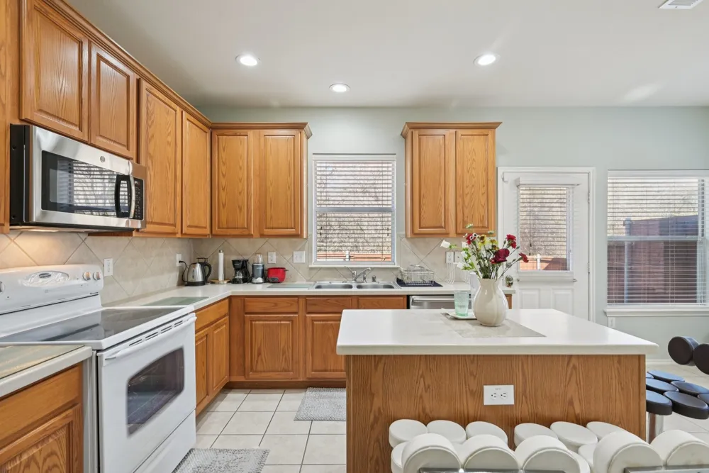 3225 Judge Holland Lane Plano, TX 75025