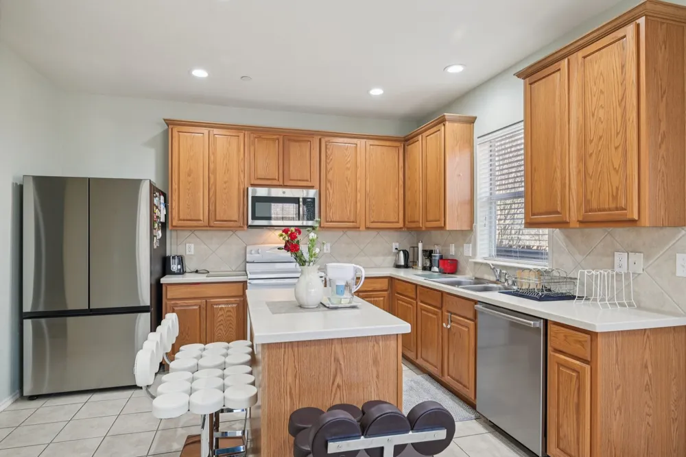 3225 Judge Holland Lane Plano, TX 75025