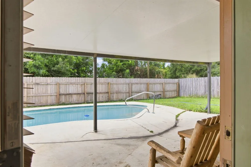 7405 Brookline Avenue Fort Pierce, FL 34951