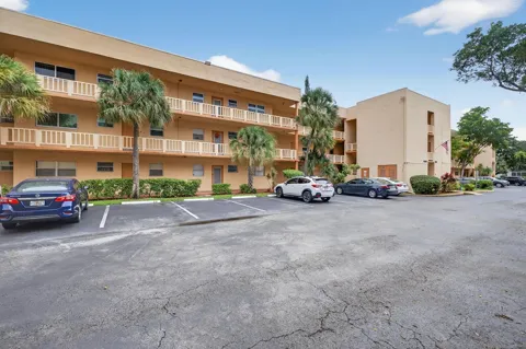 8400 LAGOS DE CAMPO BOULEVARD #303