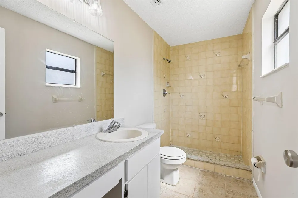 126 Garden Cove Court Orlando, FL 32835