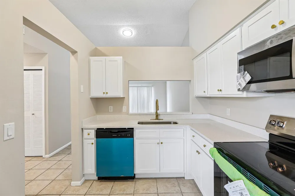 126 Garden Cove Court Orlando, FL 32835