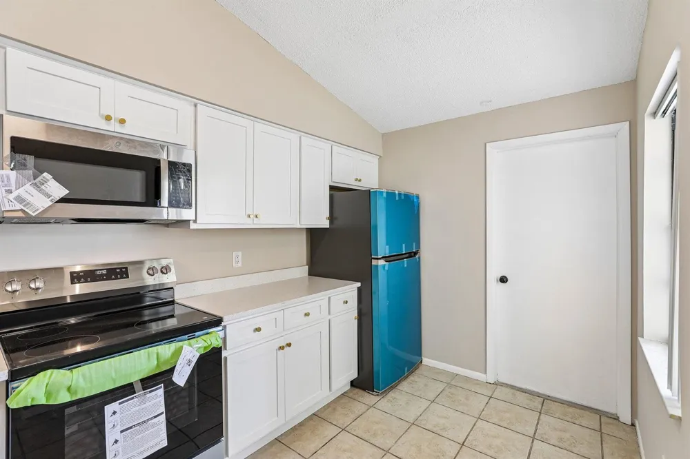 126 Garden Cove Court Orlando, FL 32835
