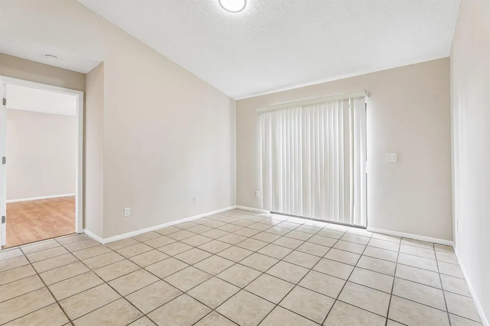 126 Garden Cove Court Orlando, FL 32835