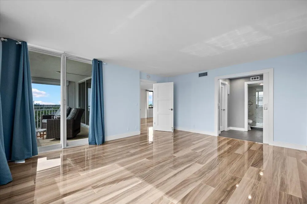 911 Ocean Drive #601 Juno Beach, FL 33408