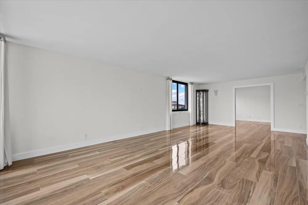 911 Ocean Drive #601 Juno Beach, FL 33408