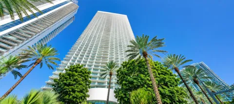 16901 Collins Avenue #3002