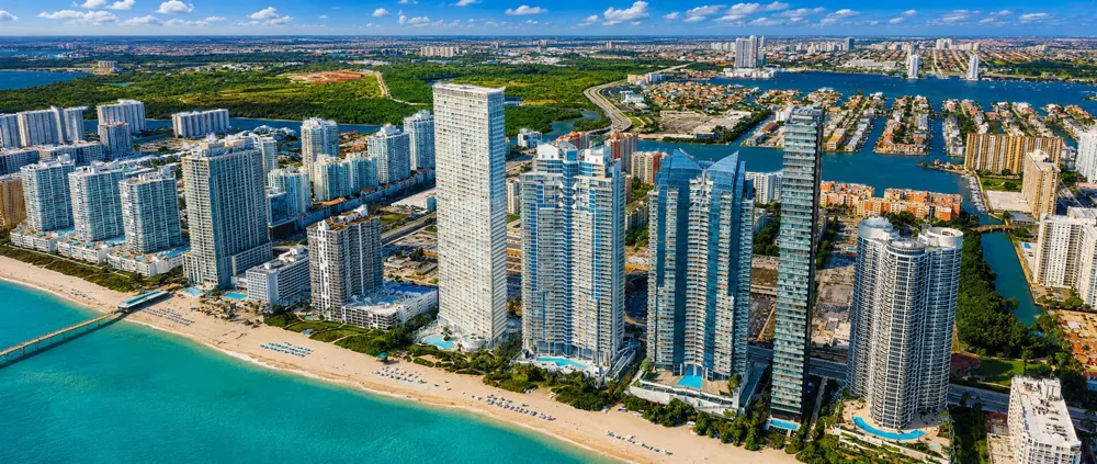 16901 Collins Avenue #3002 Sunny Isles Beach, FL 33160