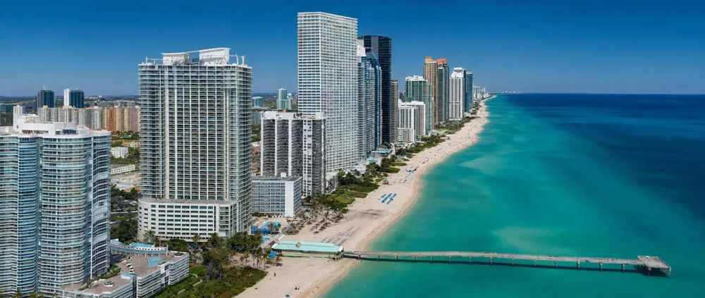 16901 Collins Avenue #3002 Sunny Isles Beach, FL 33160