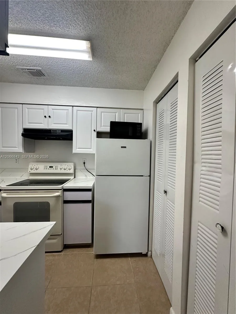 17515 NW 67th Ct #N-22 Hialeah, FL 33015