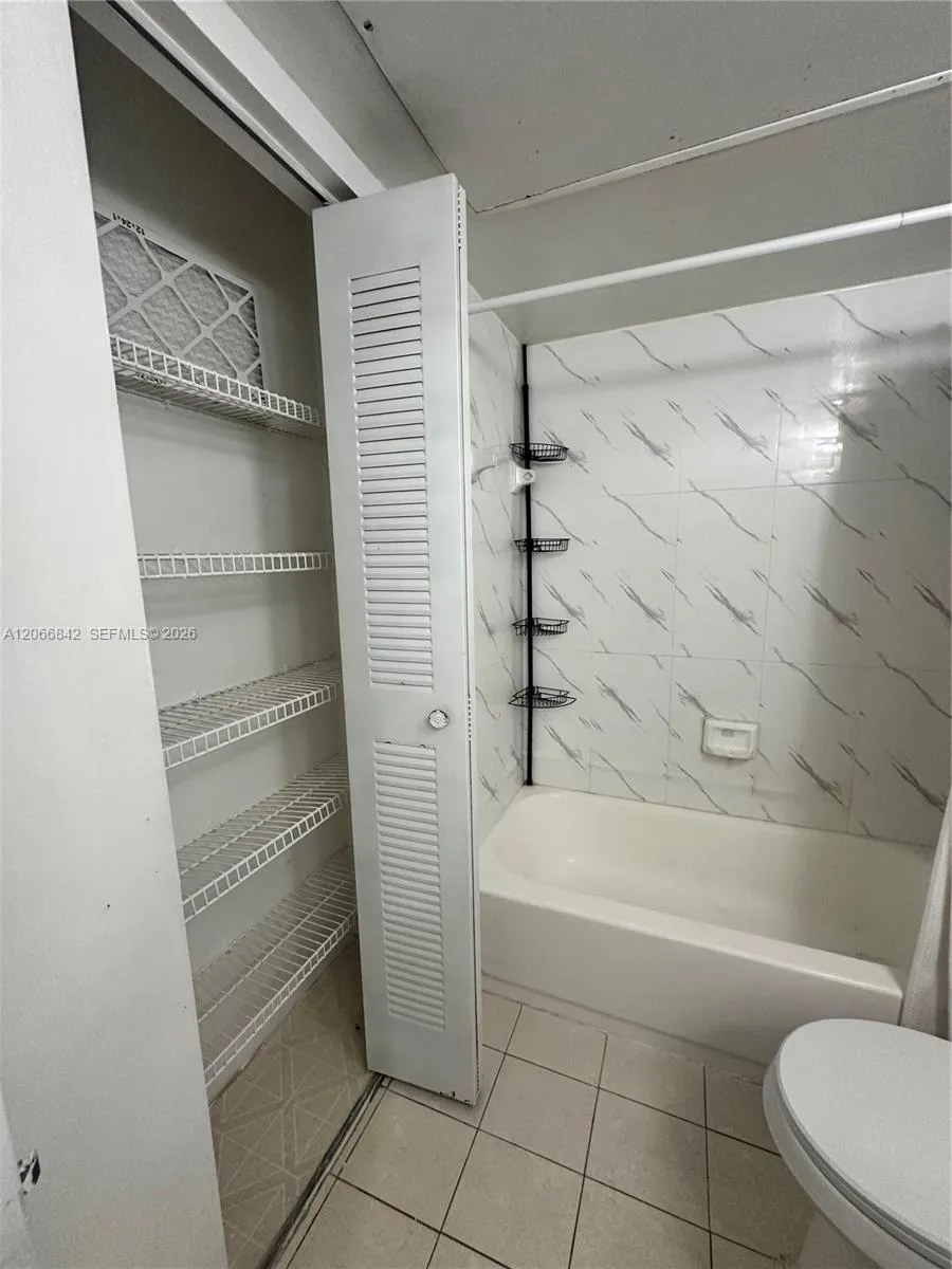 17515 NW 67th Ct #N-22 Hialeah, FL 33015