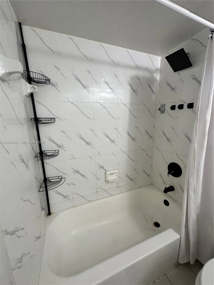 17515 NW 67th Ct #N-22 Hialeah, FL 33015