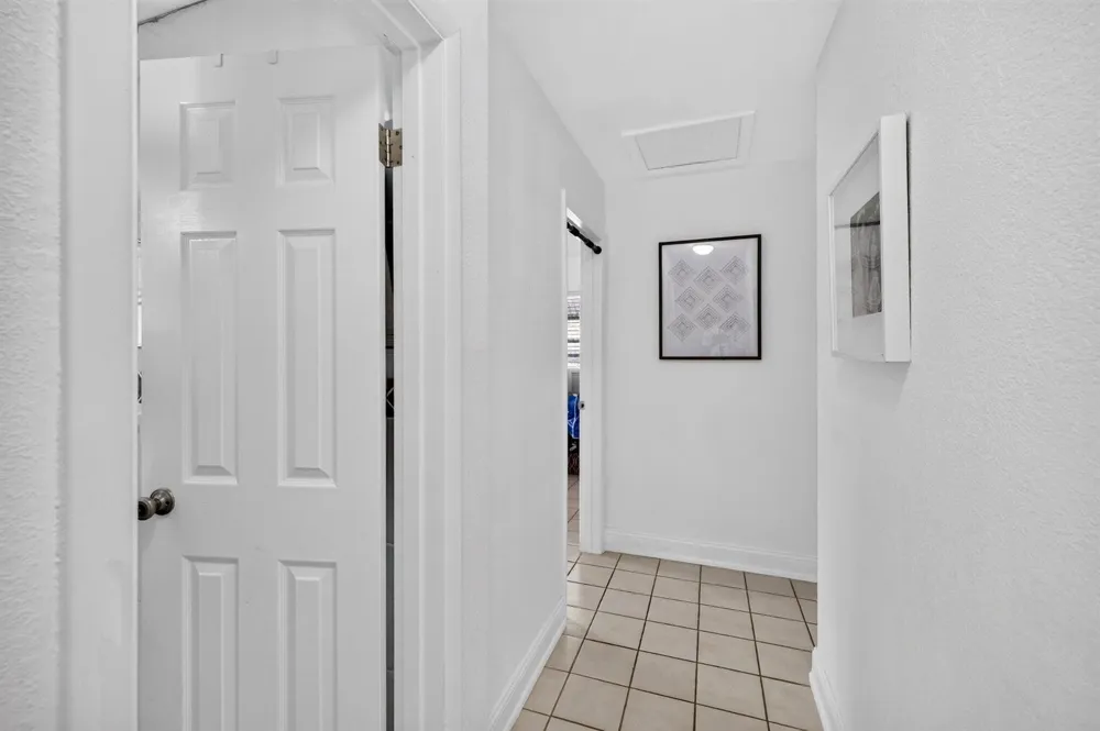 4031 NE 15TH AVENUE Oakland Park, FL 33334
