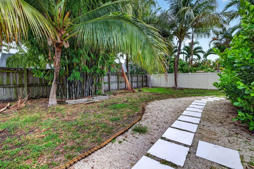 4031 NE 15TH AVENUE Oakland Park, FL 33334