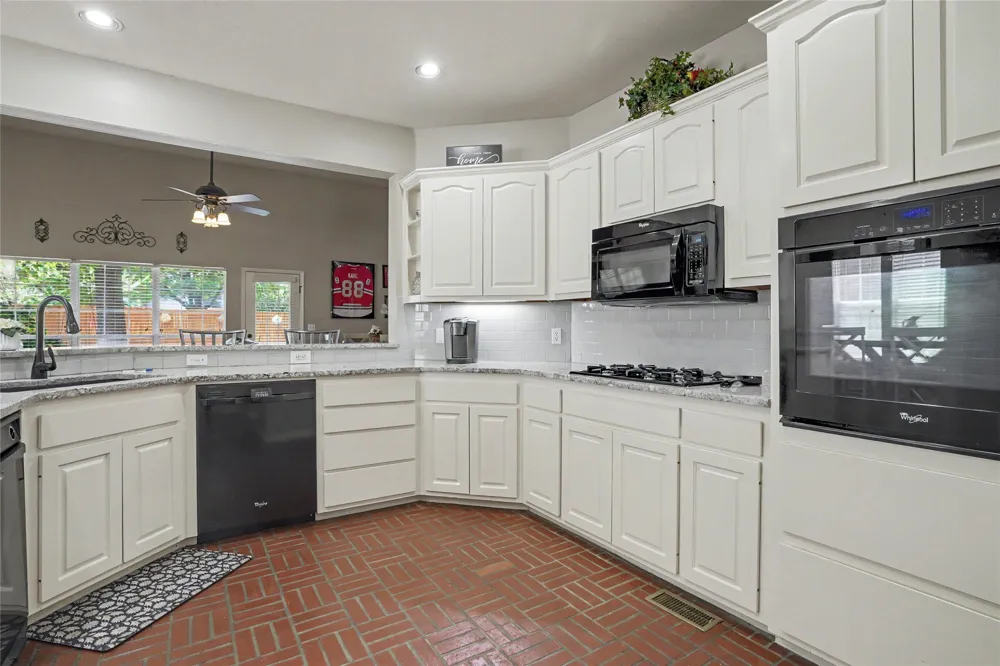 9930 S 100th East Place E Tulsa, OK 74133