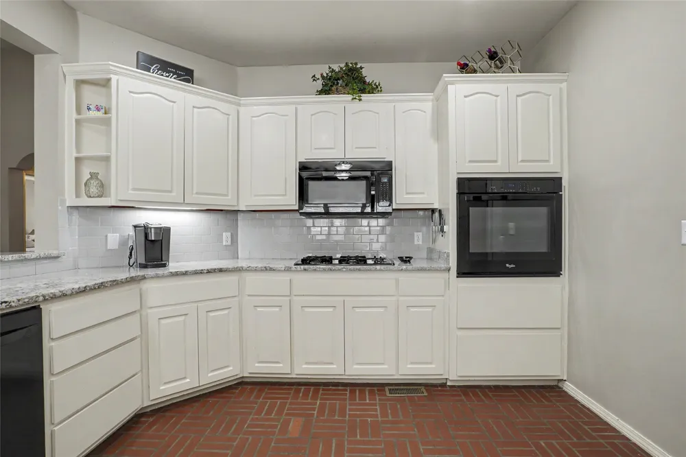 9930 S 100th East Place E Tulsa, OK 74133