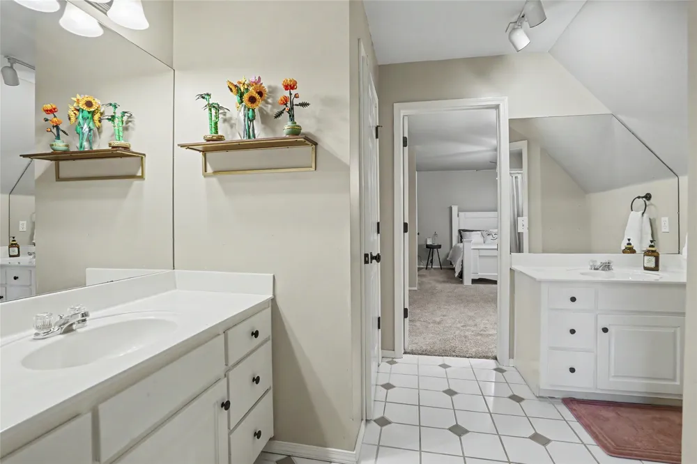 9930 S 100th East Place E Tulsa, OK 74133
