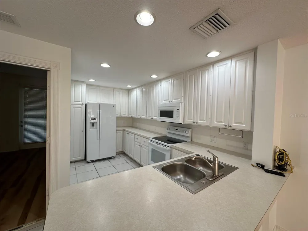 7776 ANDORA DRIVE Sarasota, FL 34238