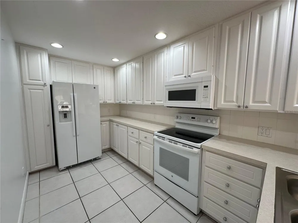 7776 ANDORA DRIVE Sarasota, FL 34238