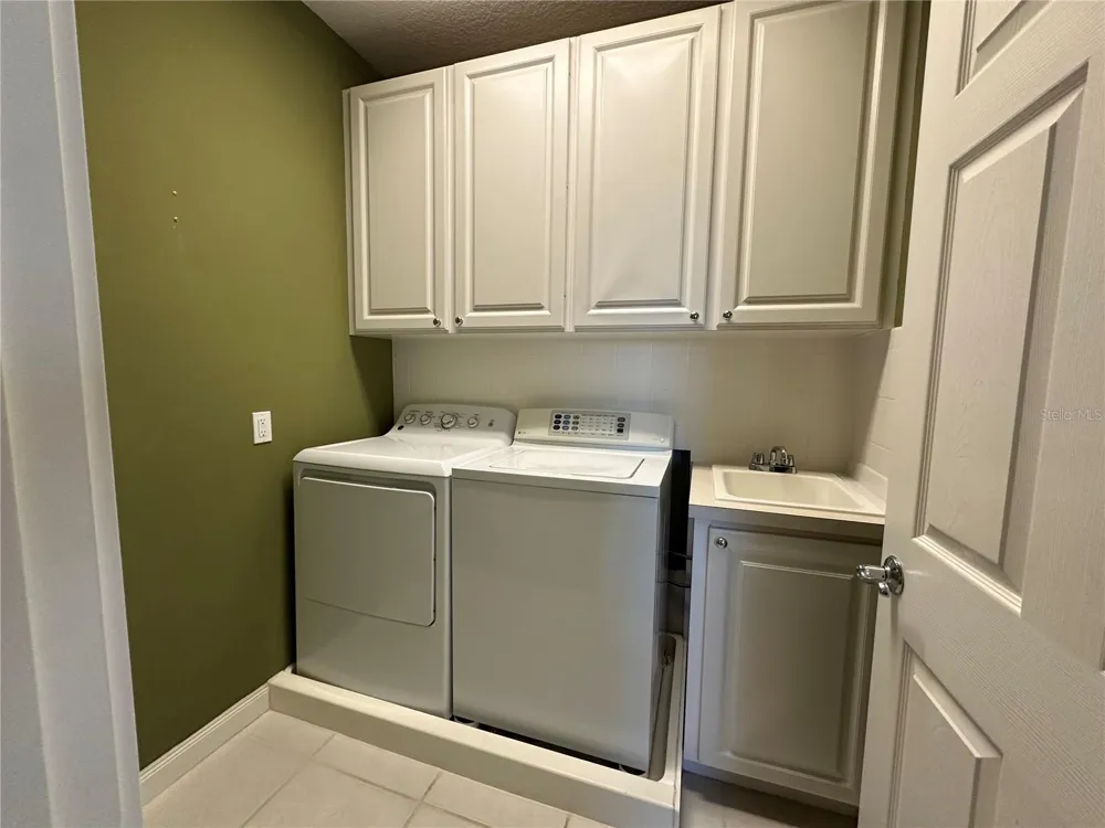 7776 ANDORA DRIVE Sarasota, FL 34238