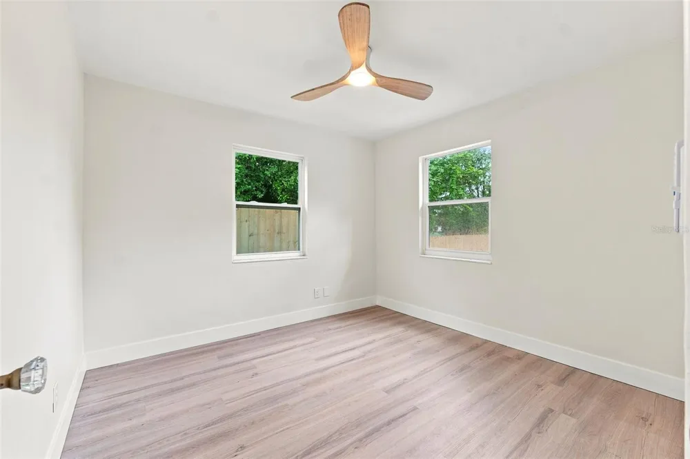 2960 EMERSON AVENUE S St Petersburg, FL 33712
