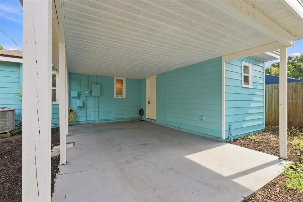 2960 EMERSON AVENUE S St Petersburg, FL 33712