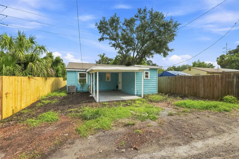 2960 EMERSON AVENUE S St Petersburg, FL 33712