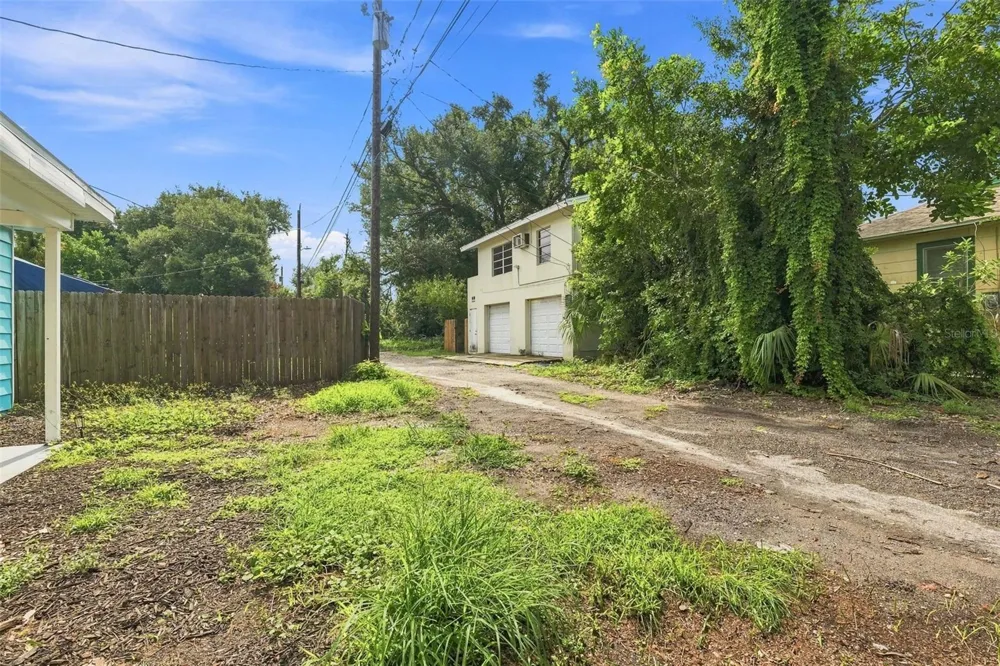 2960 EMERSON AVENUE S St Petersburg, FL 33712