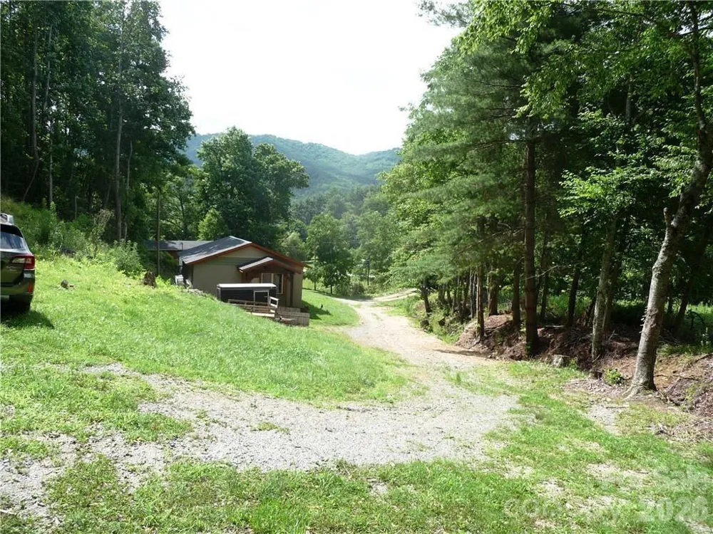 870 Bairds Creek Road Vilas, NC 28692