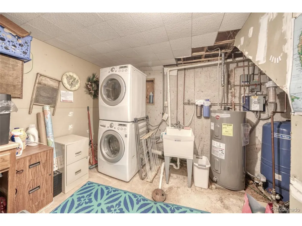 5544 County Road 5 Road Divide, CO 80814