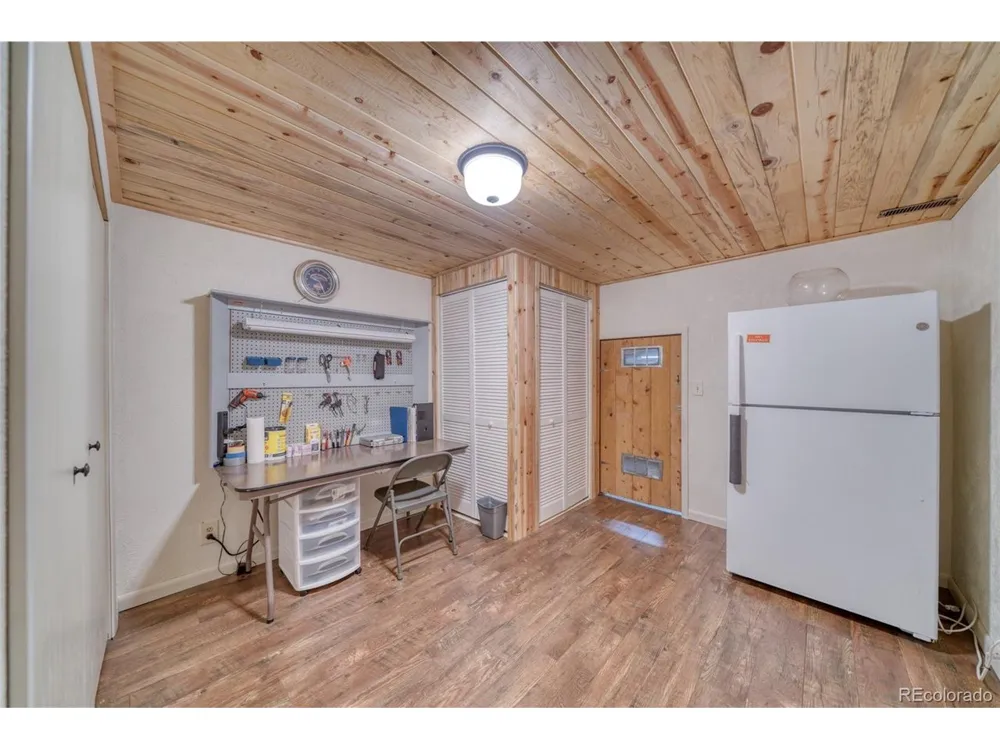5544 County Road 5 Road Divide, CO 80814