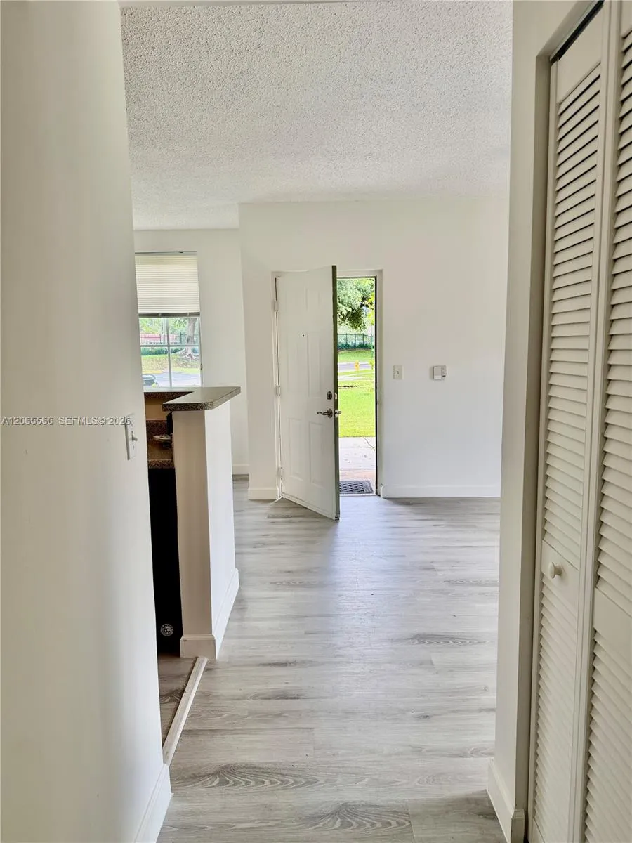 8010 Nob Hill Rd #102 Tamarac, FL 33321