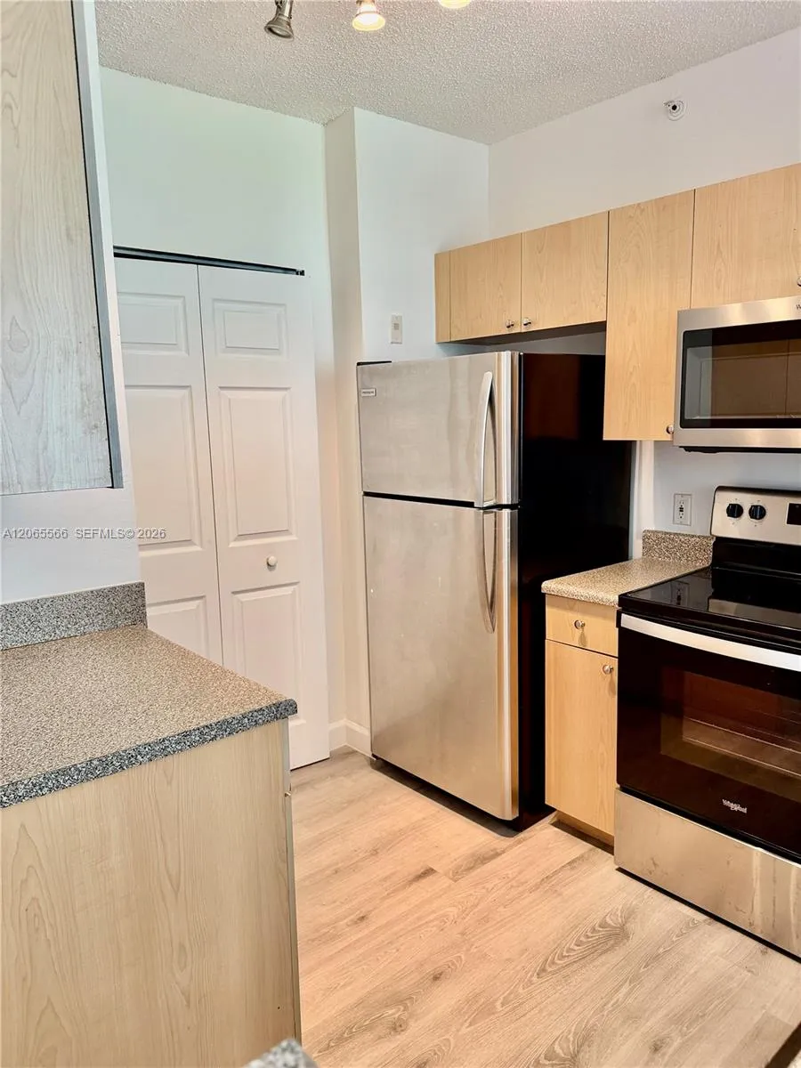 8010 Nob Hill Rd #102 Tamarac, FL 33321