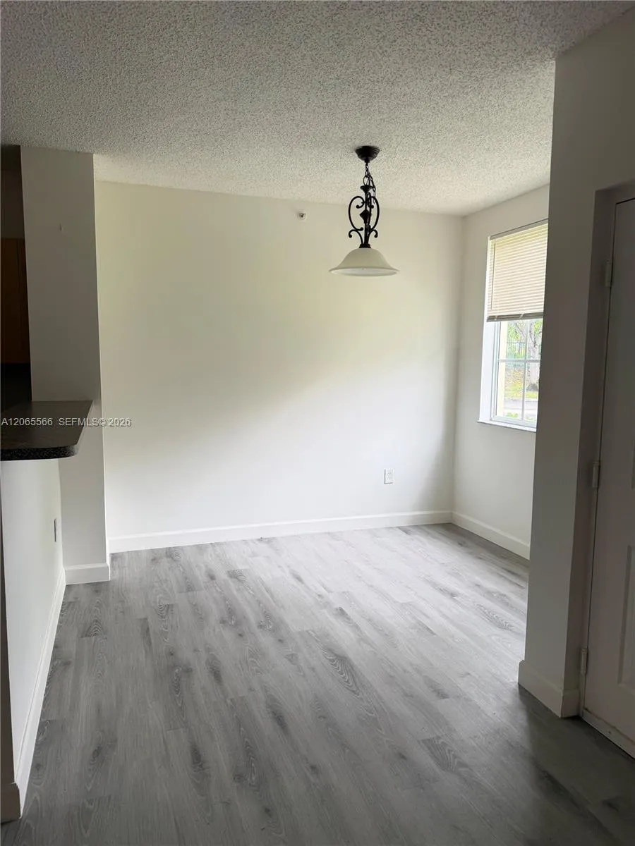 8010 Nob Hill Rd #102 Tamarac, FL 33321