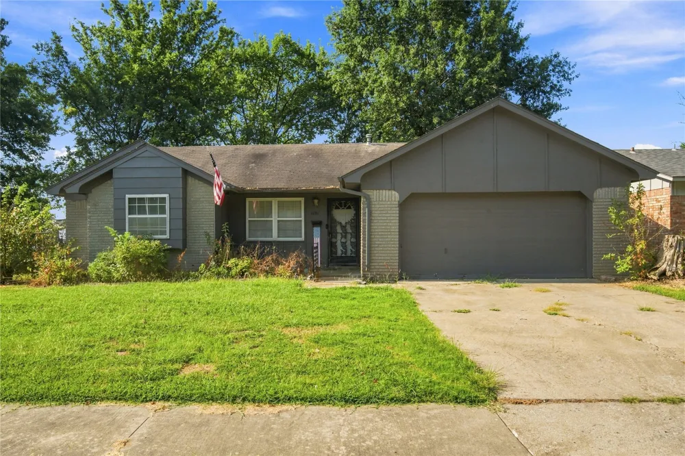 1101 W 14th Place Claremore, OK 74017