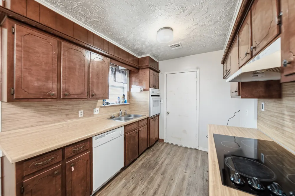 1101 W 14th Place Claremore, OK 74017