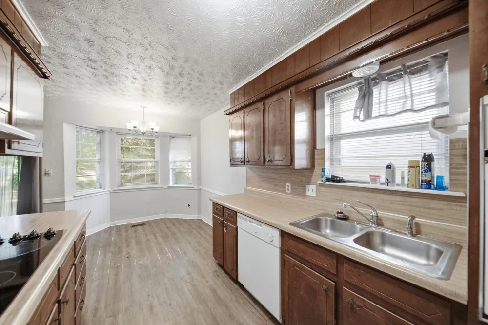 1101 W 14th Place Claremore, OK 74017