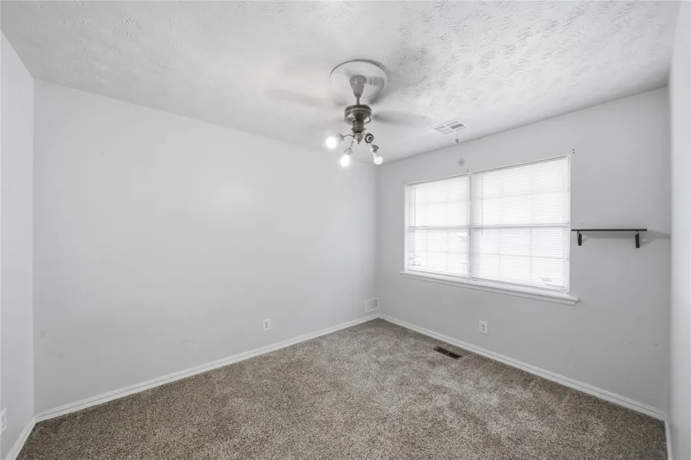 1101 W 14th Place Claremore, OK 74017