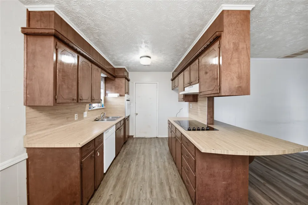 1101 W 14th Place Claremore, OK 74017