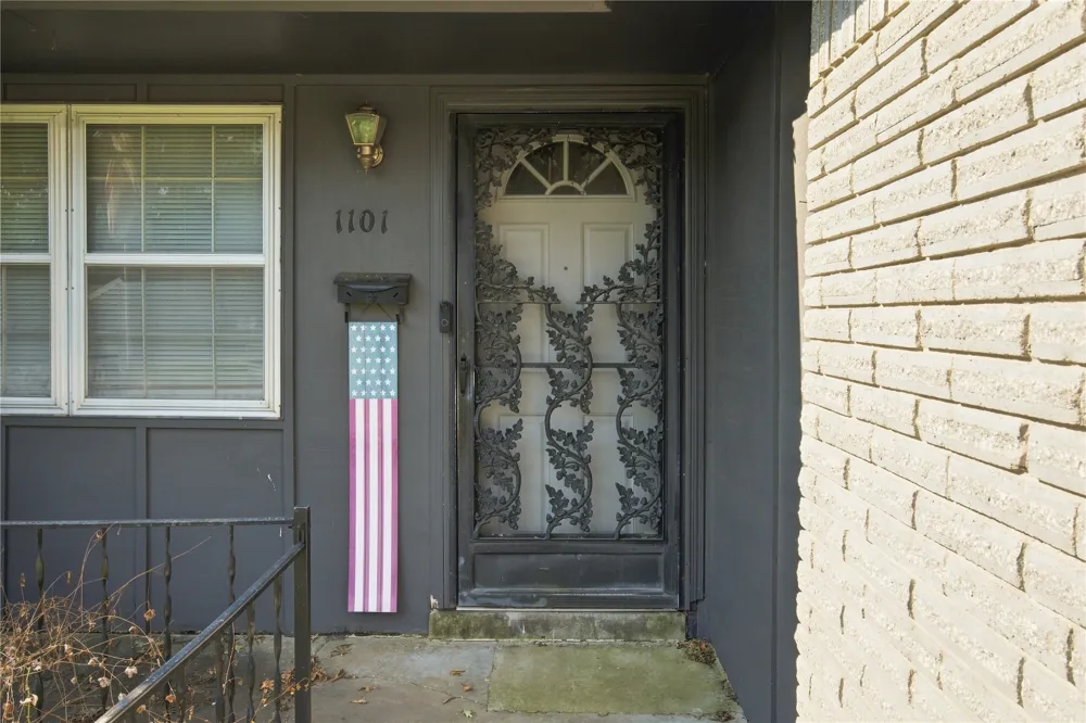 1101 W 14th Place Claremore, OK 74017