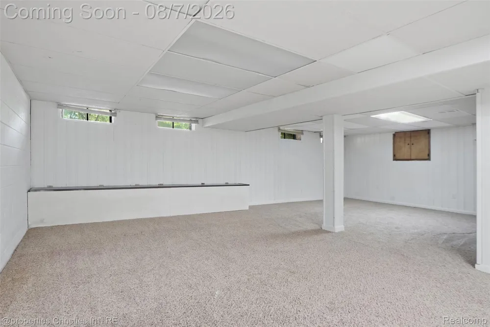 24711 Tudor Lane Franklin Village, MI 48025